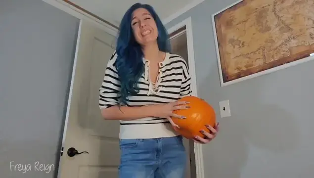 Poster: Freya Reign - Pumpkin Fucking Punishment By Step-Mommy (1088P)